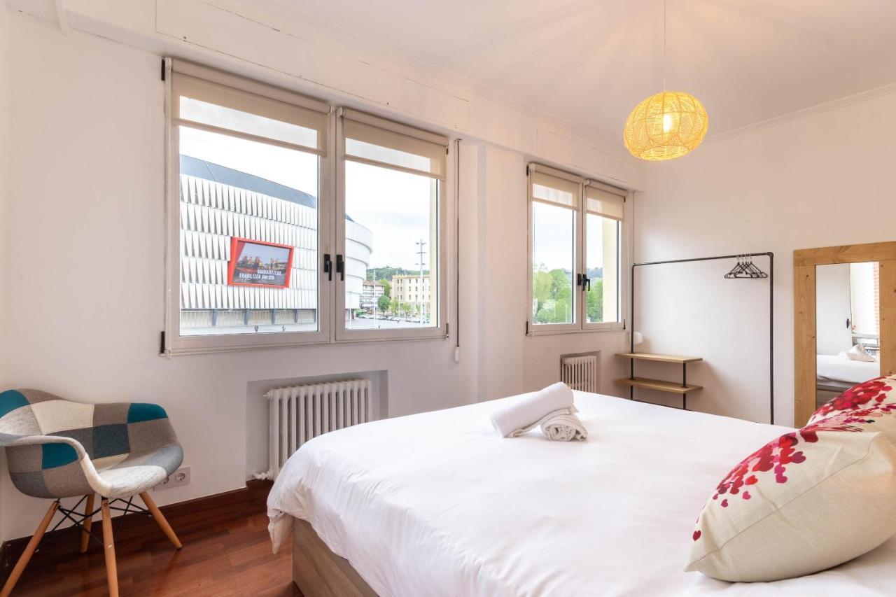 Apartamento Con Vistas Al Estadio San Mames Бильбао Экстерьер фото