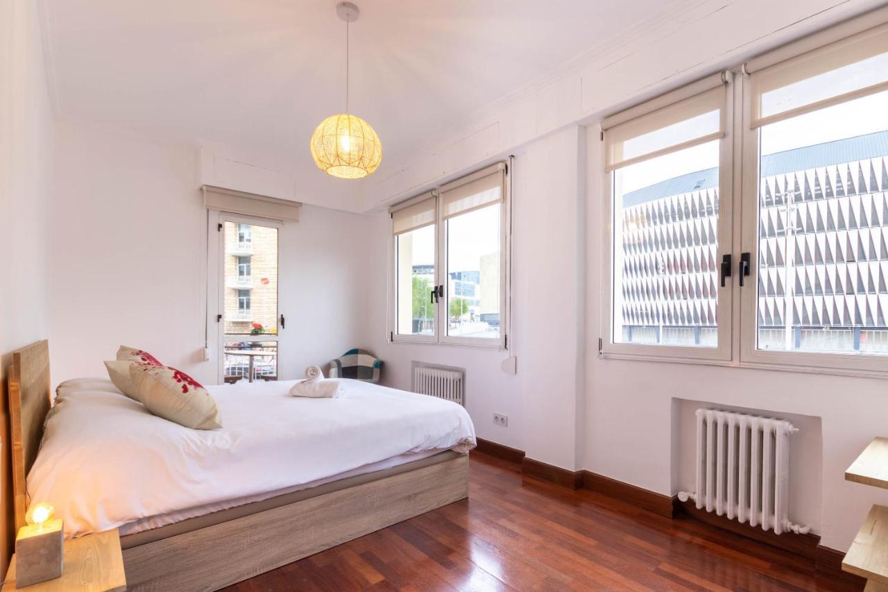 Apartamento Con Vistas Al Estadio San Mames Бильбао Экстерьер фото